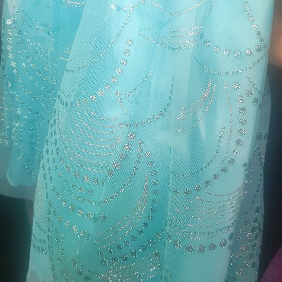 Gorgeous Deb Formal Dress Sz 7/8 - Picture 4 of 6